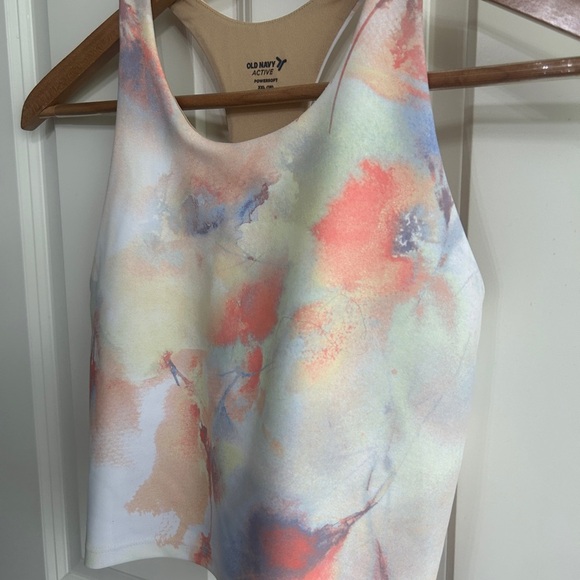 EUC athleisure set size XXL Old Navy watercolor floral. Crop tank and shorts set - Picture 5 of 11